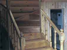 лестница в деревянном доме д Песье